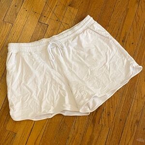 Banana republic Women's White stretchy Casual Shorts